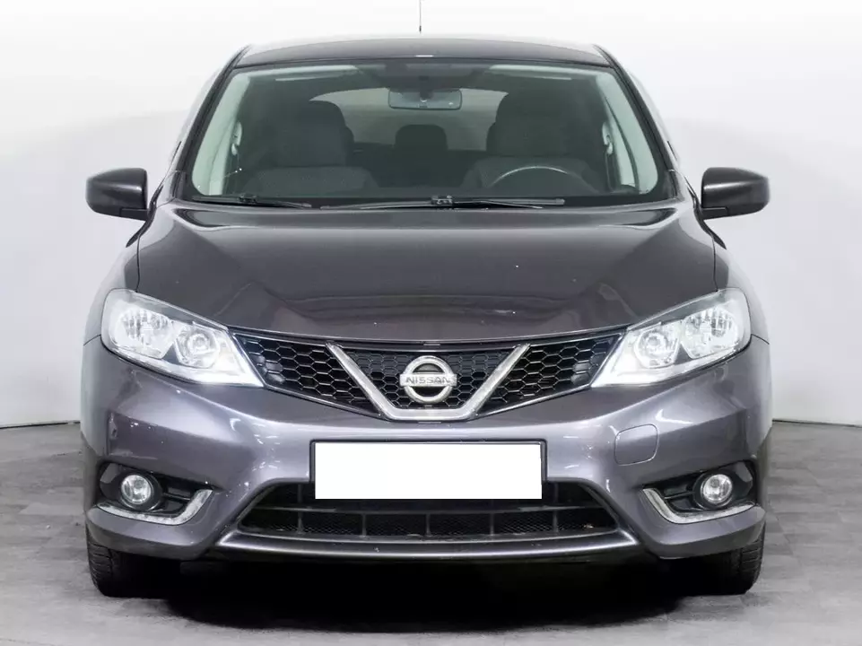 Nissan Tiida, фото №2