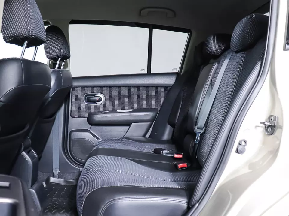Nissan Tiida, фото №12