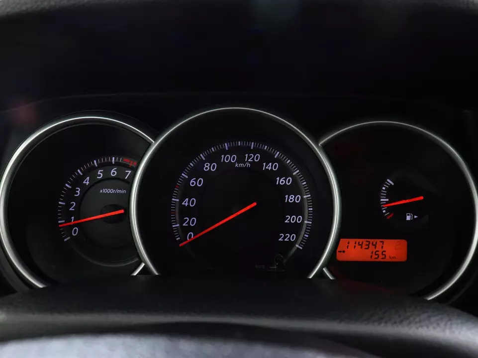 Nissan Tiida, фото №13