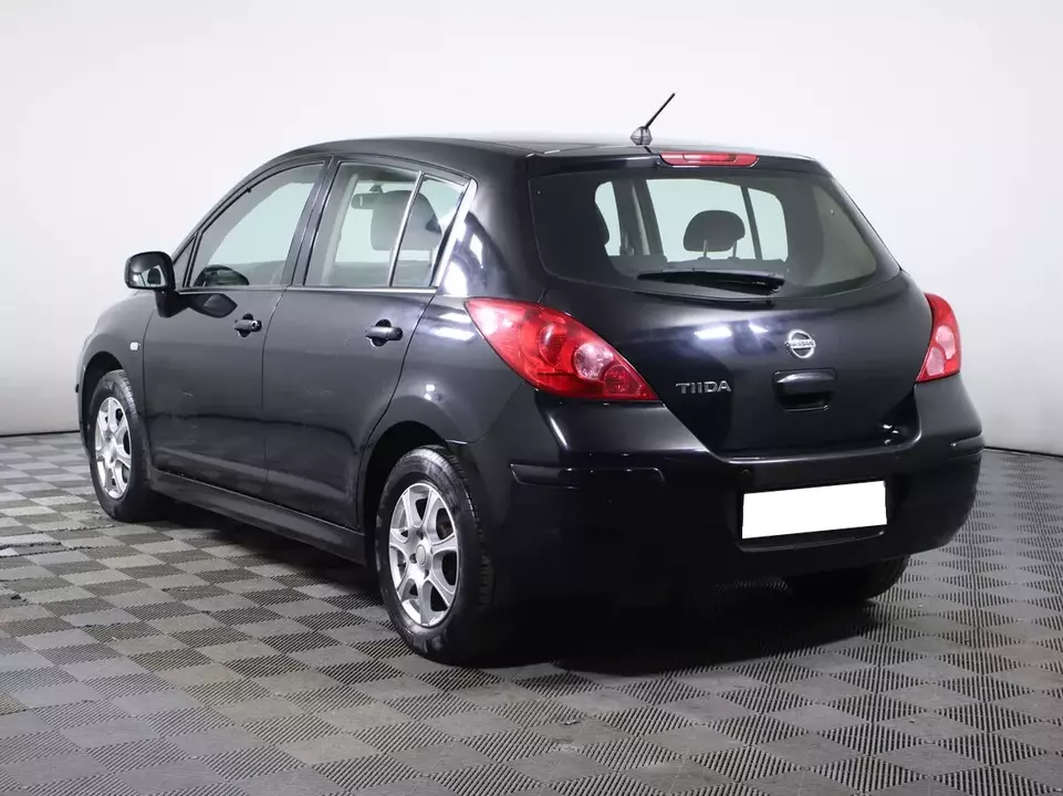 Nissan Tiida, фото №7