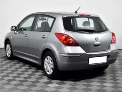 Nissan Tiida, фото №7