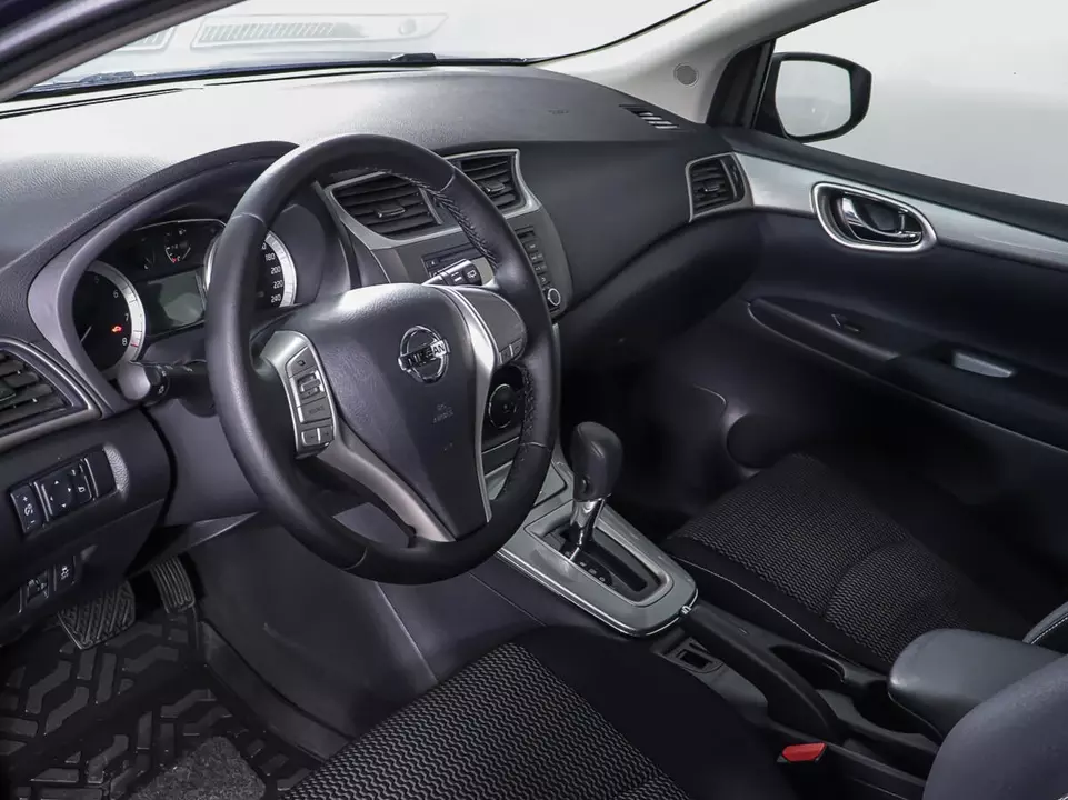 Nissan Tiida, фото №16