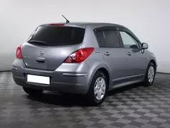 Nissan Tiida, фото №5