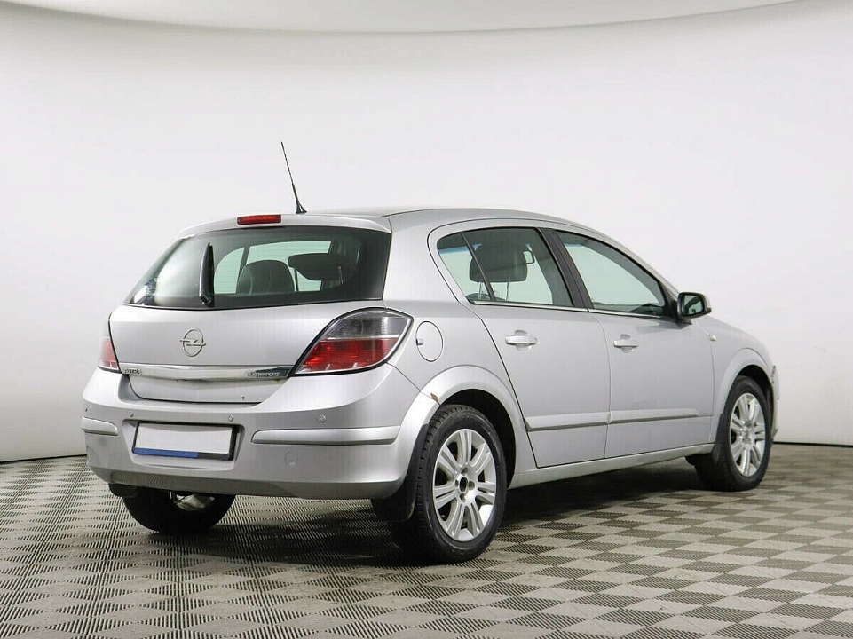 Opel Astra H Рестайлинг, фото №3