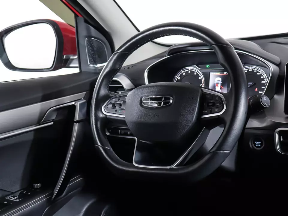Geely Coolray, фото №17