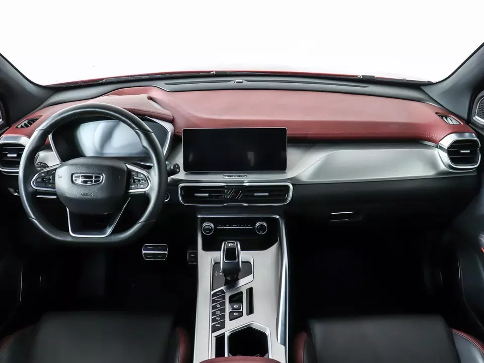 Geely Coolray, фото №11