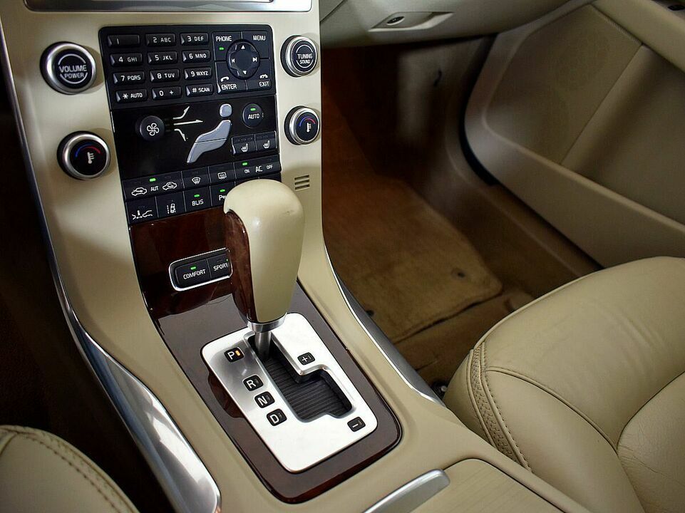 Volvo XC70, фото №9