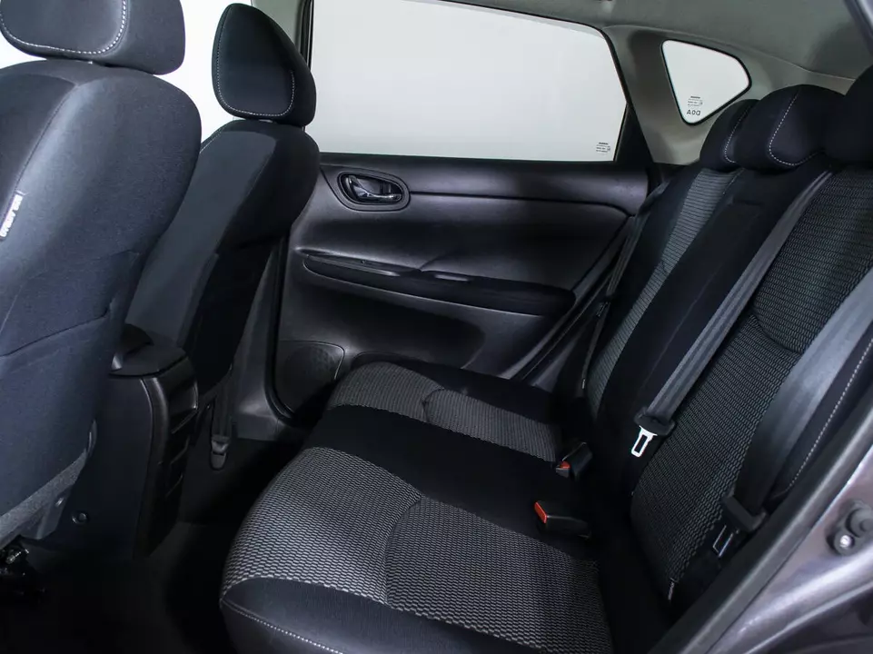 Nissan Tiida, фото №10