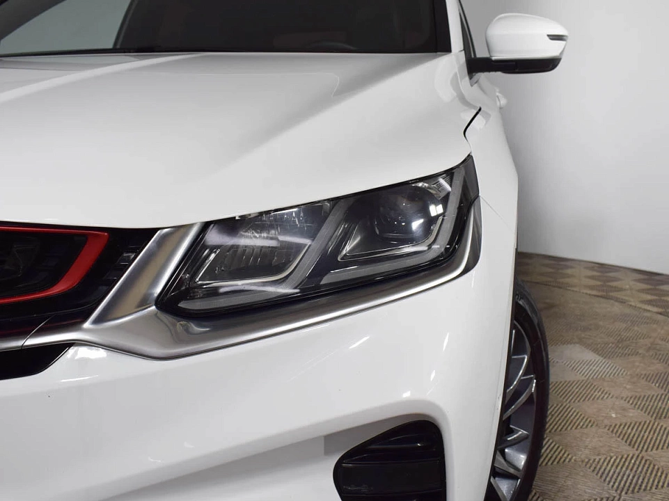 Geely Coolray, фото №21