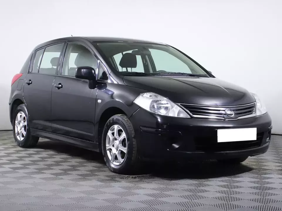 Nissan Tiida, фото №3