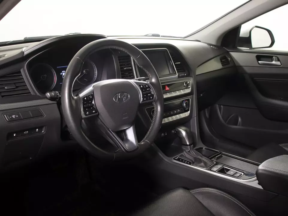 Hyundai Sonata, фото №13