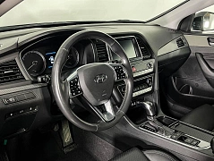 Hyundai Sonata, фото №12
