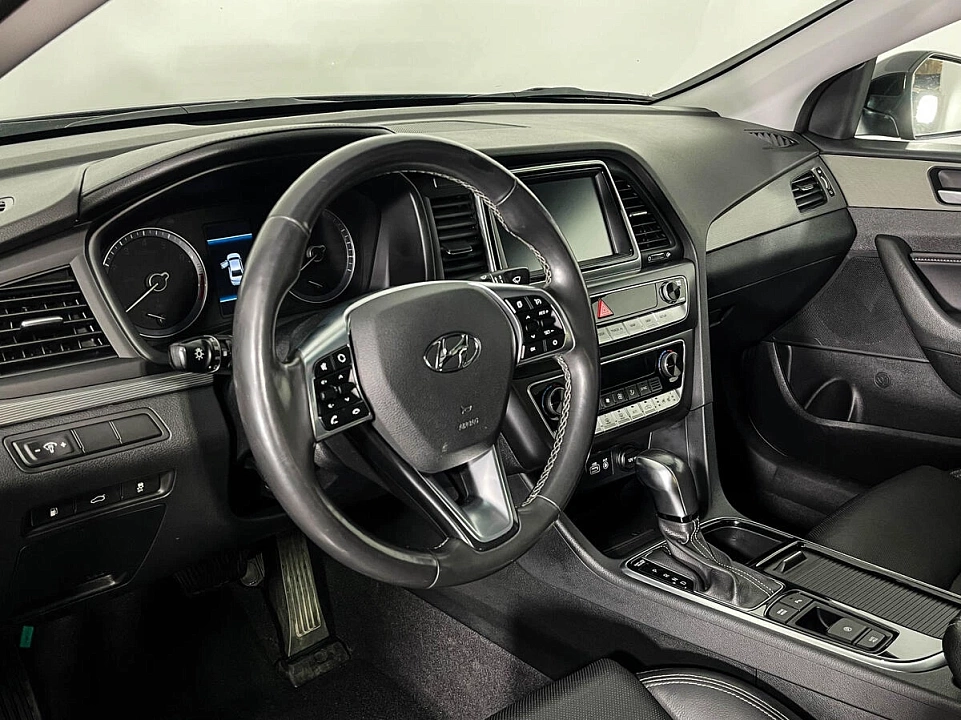 Hyundai Sonata, фото №12