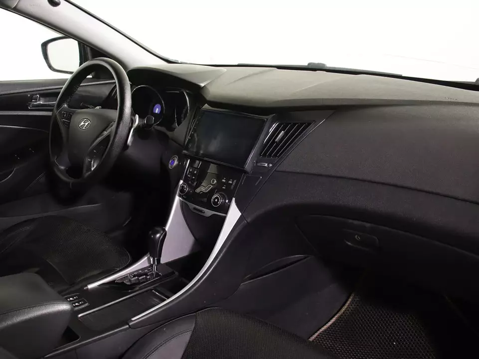 Hyundai Sonata, фото №9