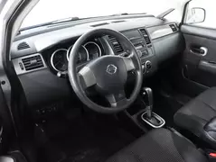Nissan Tiida, фото №9