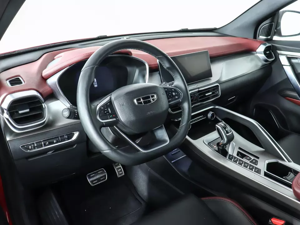 Geely Coolray, фото №10