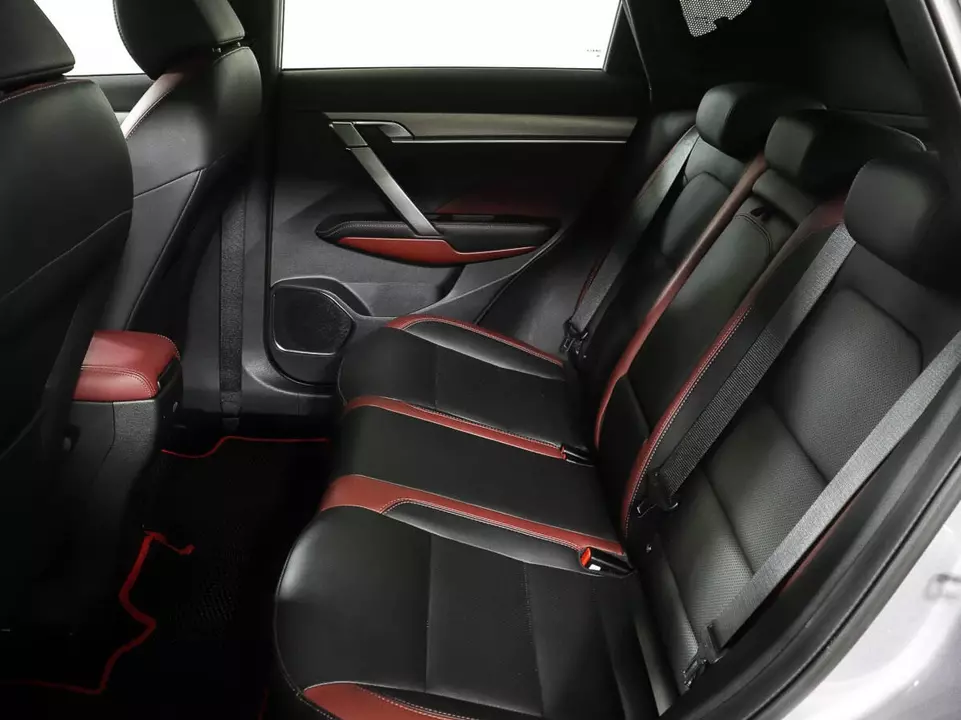 Geely Coolray, фото №10