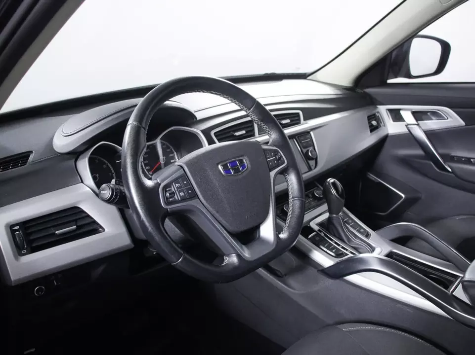Geely Atlas, фото №14