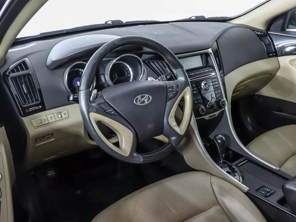 Hyundai Sonata, фото №9