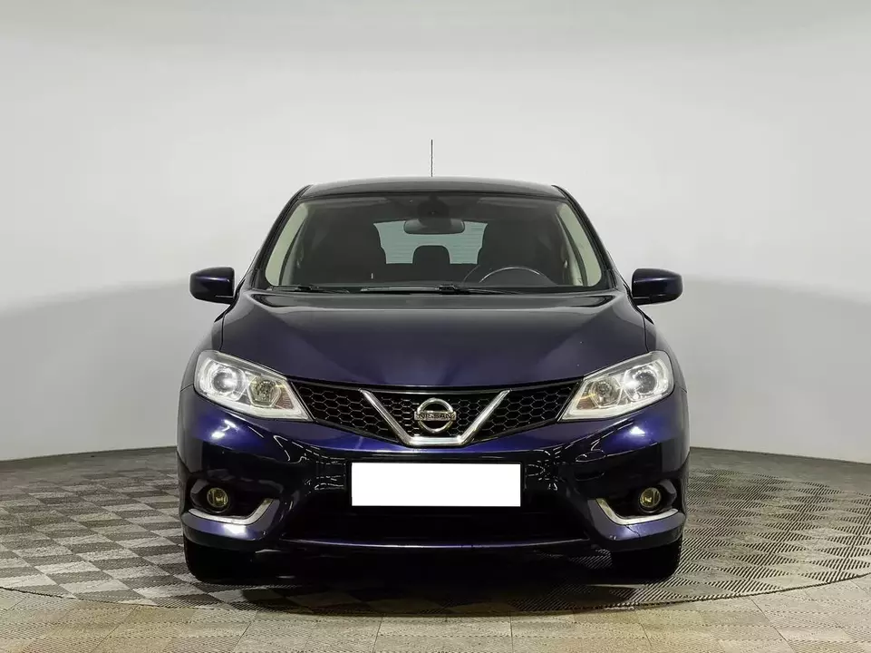 Nissan Tiida, фото №2
