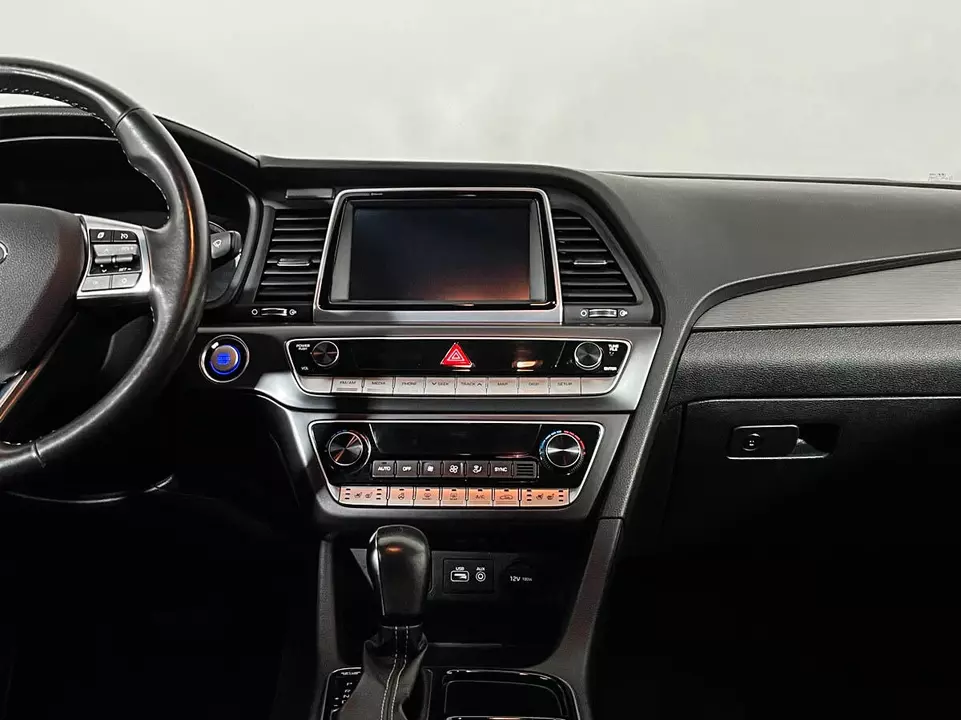 Hyundai Sonata, фото №11