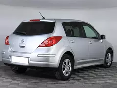 Nissan Tiida, фото №5