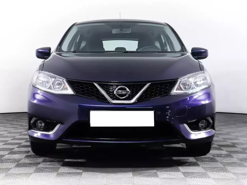 Nissan Tiida, фото №2