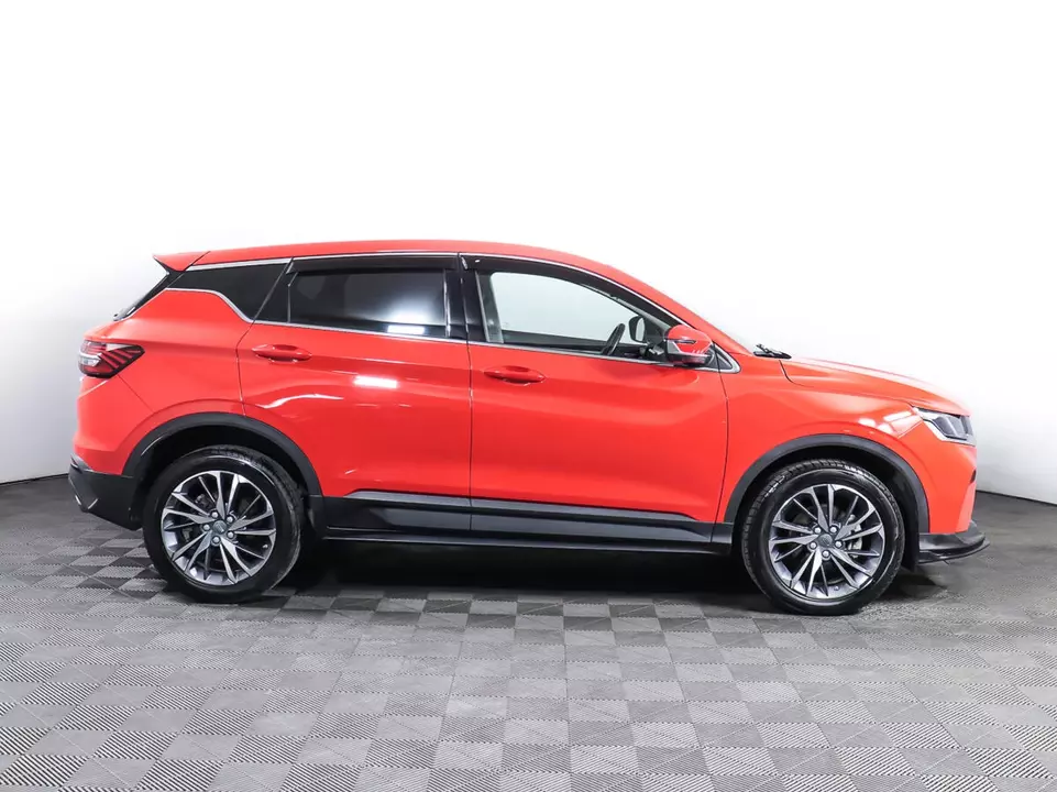 Geely Coolray, фото №4