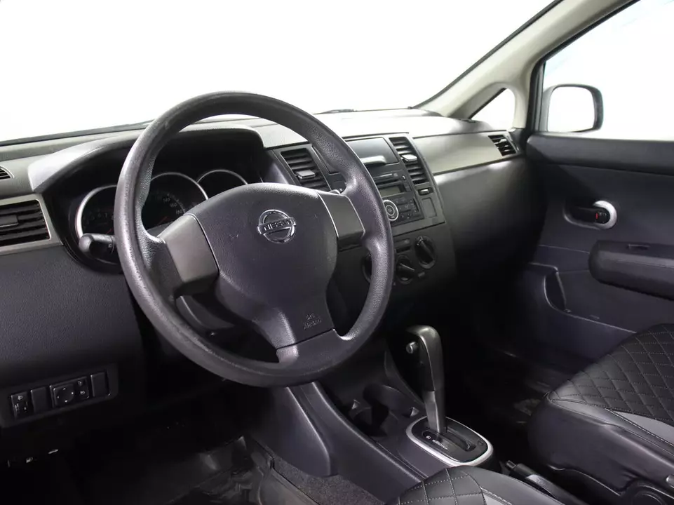 Nissan Tiida, фото №14