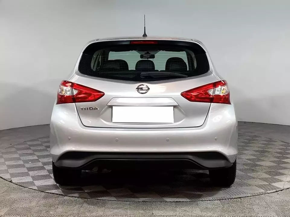 Nissan Tiida, фото №6