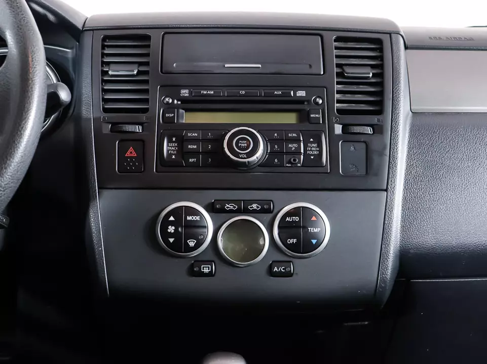 Nissan Tiida, фото №15