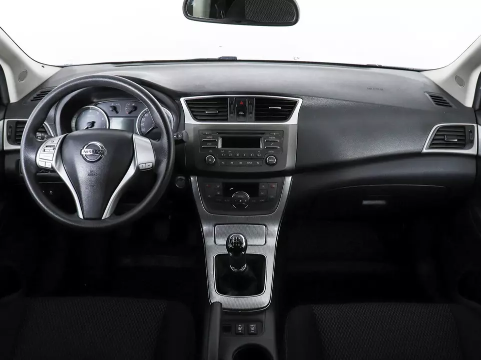 Nissan Tiida, фото №11