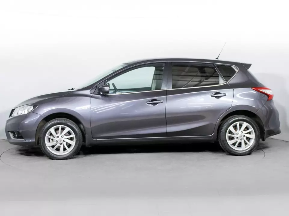 Nissan Tiida, фото №8
