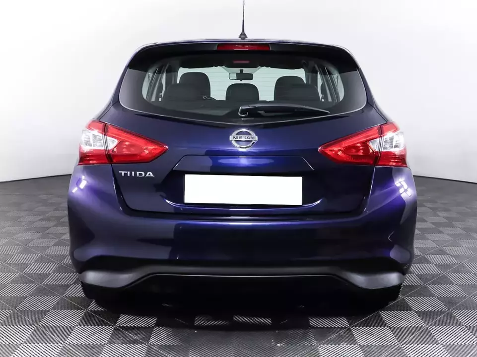 Nissan Tiida, фото №6