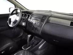 Nissan Tiida, фото №9