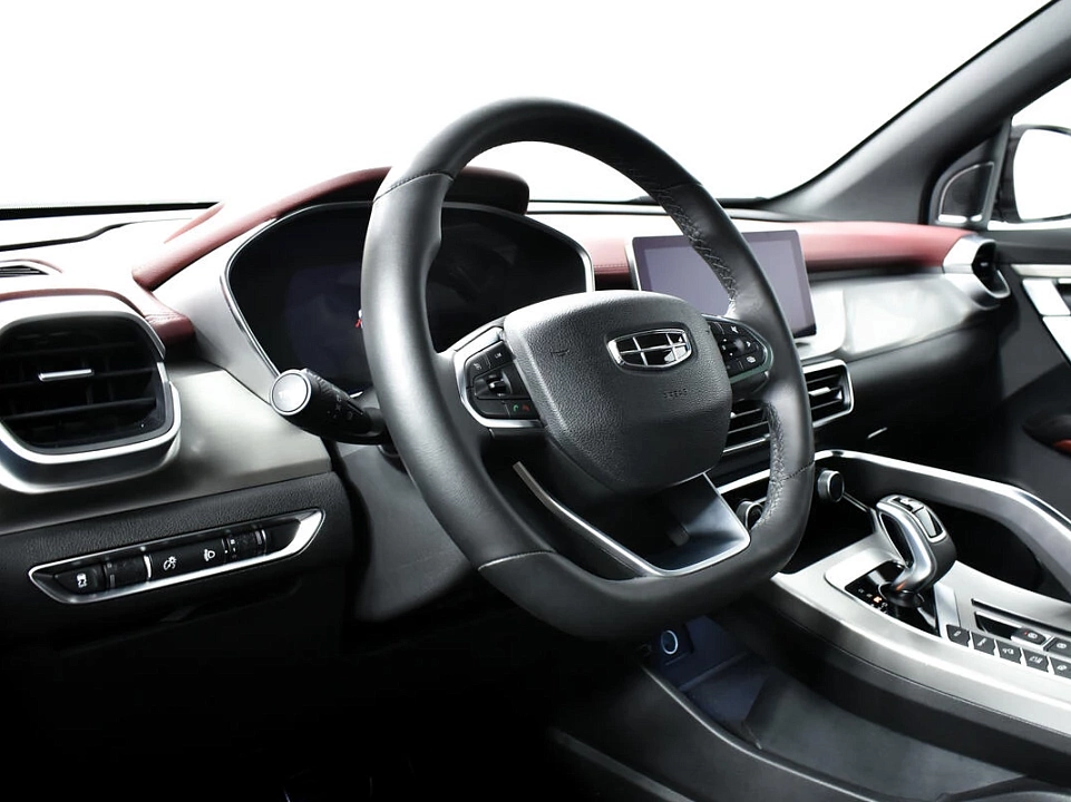 Geely Coolray, фото №13