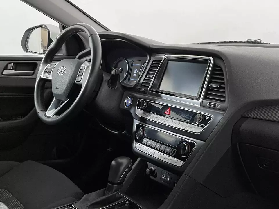 Hyundai Sonata, фото №9