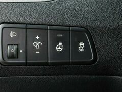 Hyundai Elantra 1.8 Автомат, фото №5