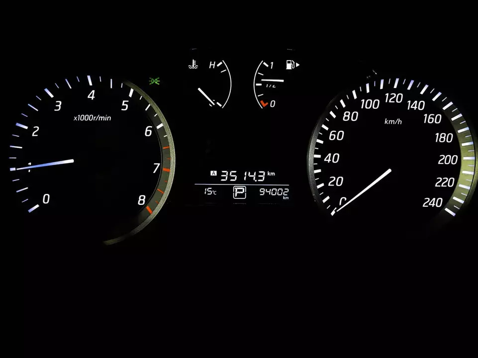 Nissan Tiida, фото №11