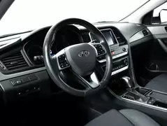 Hyundai Sonata, фото №12