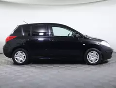 Nissan Tiida, фото №4