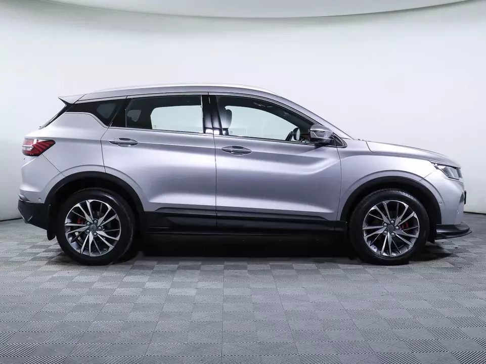 Geely Coolray, фото №4