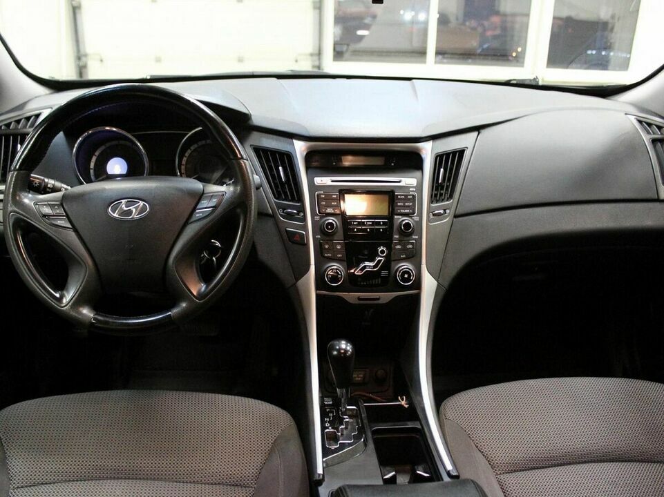 Hyundai Sonata VI (YF), фото №7