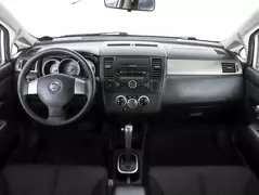 Nissan Tiida, фото №11