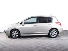 Nissan Tiida, фото №8