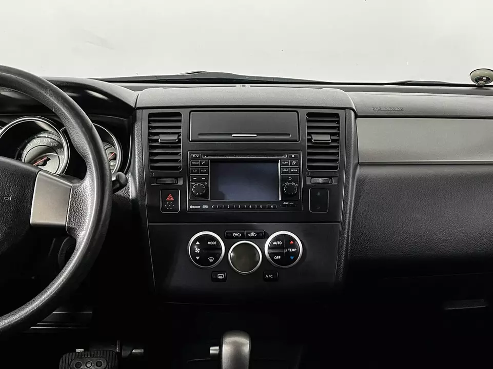 Nissan Tiida, фото №12