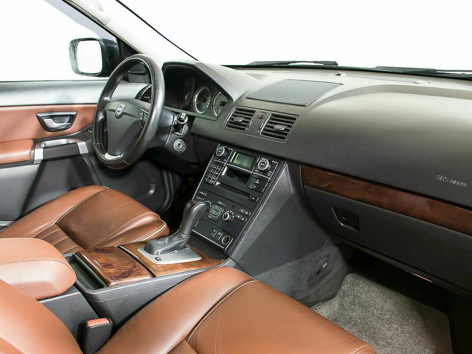 Volvo XC90, фото №11