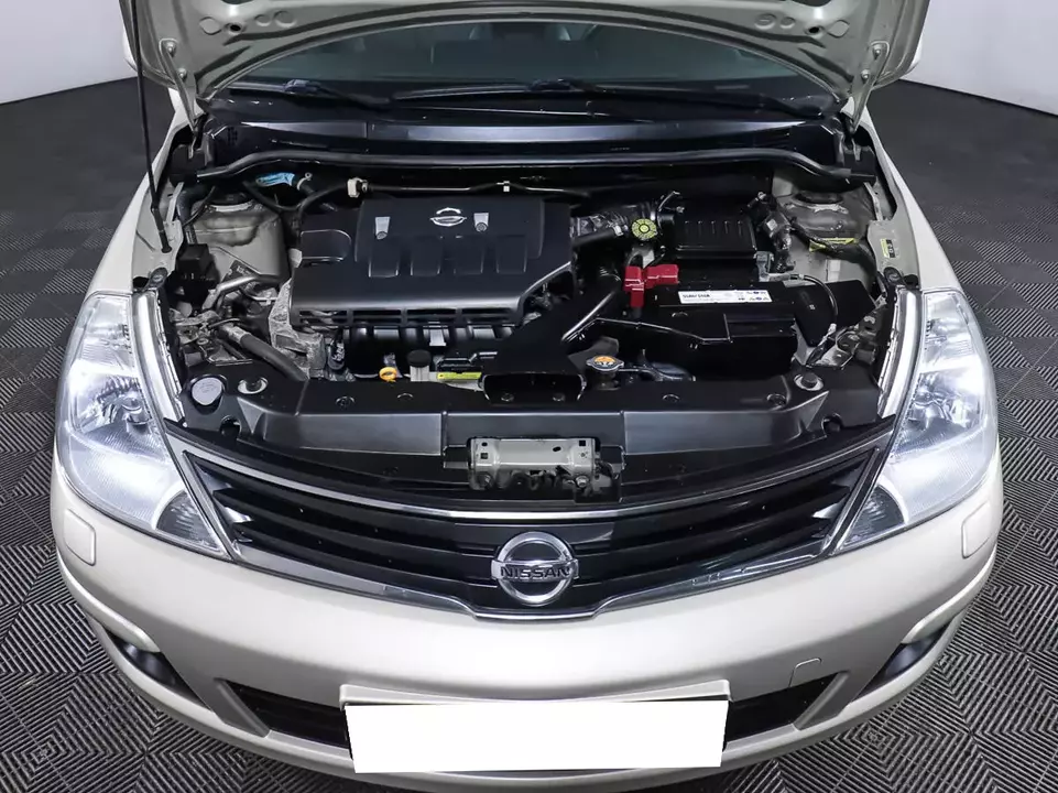 Nissan Tiida, фото №9