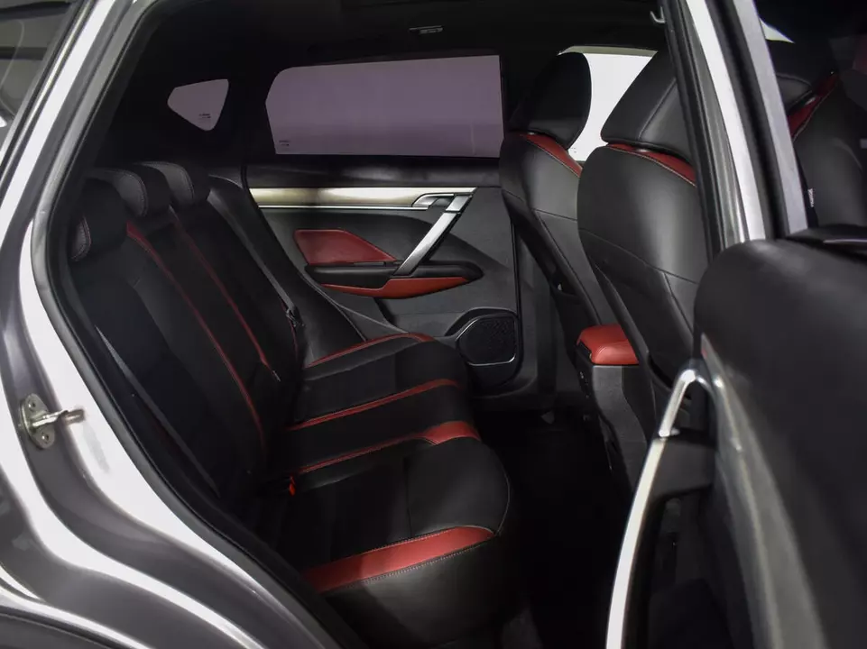 Geely Coolray, фото №10