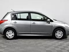 Nissan Tiida, фото №4